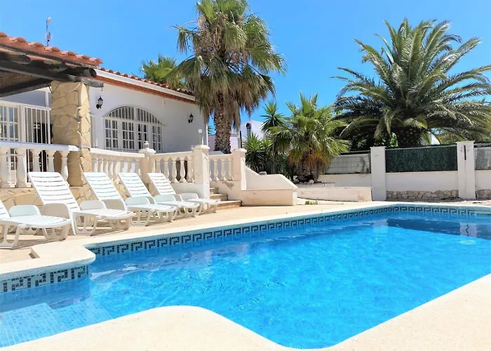 35 Seta Tatil Evi Les Tres Cales